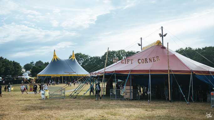 chapiteau de cirque 25m sur un festival en normandie